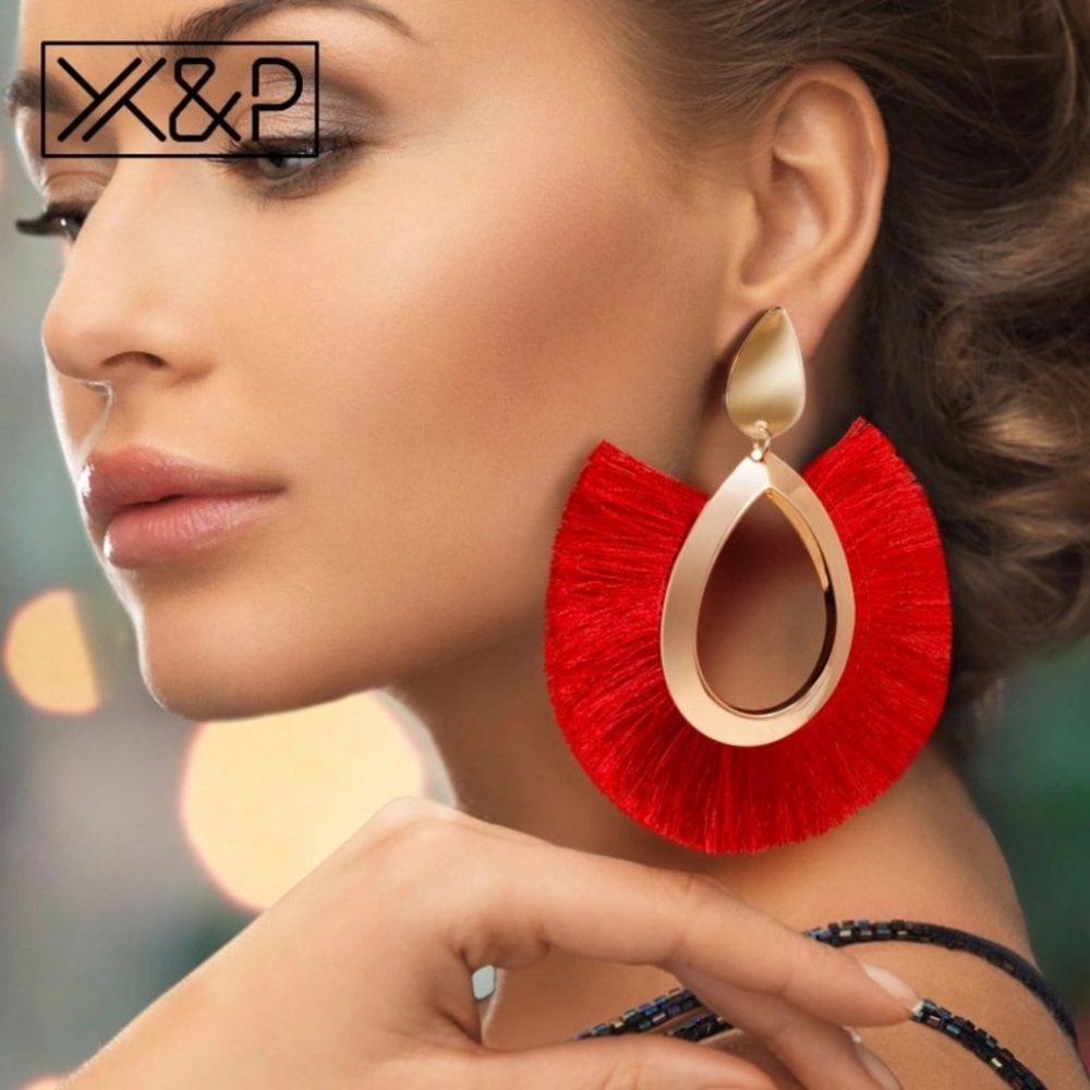 Big Tassel Earrings Red